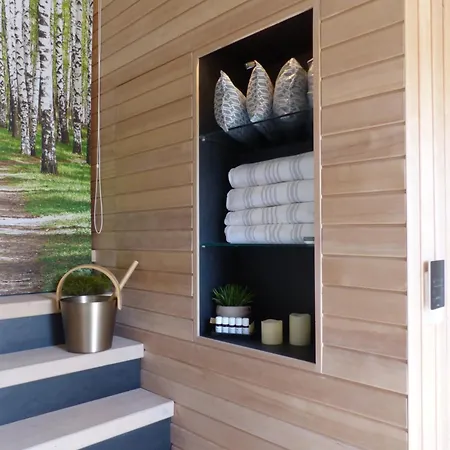 De Ole -swalbennest * Lutjenholm